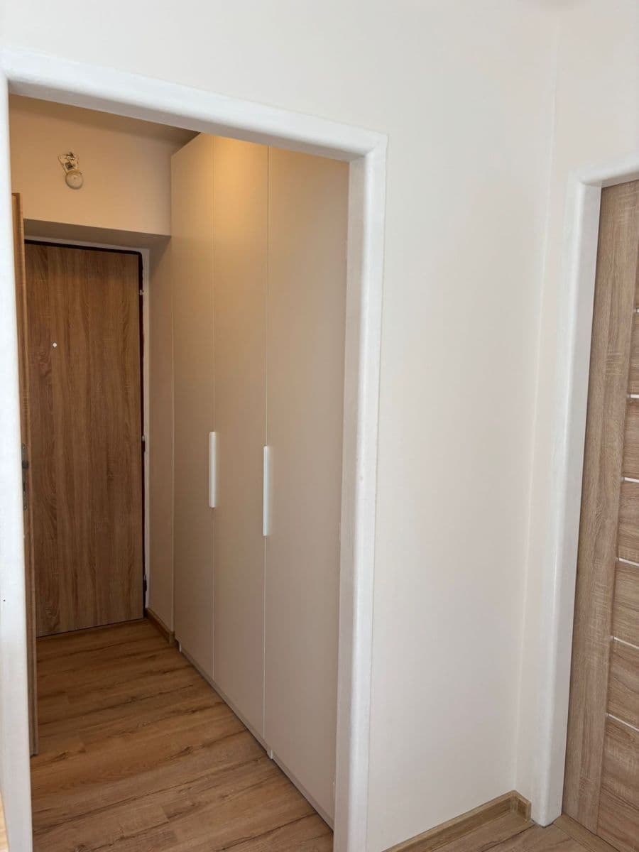 Pronájem bytu 1+1 32 m², Vítězná, Kladno, Středočeský kraj Pronájem bytu 1+1 32 m², Vítězná, Kladno, Středočeský kraj