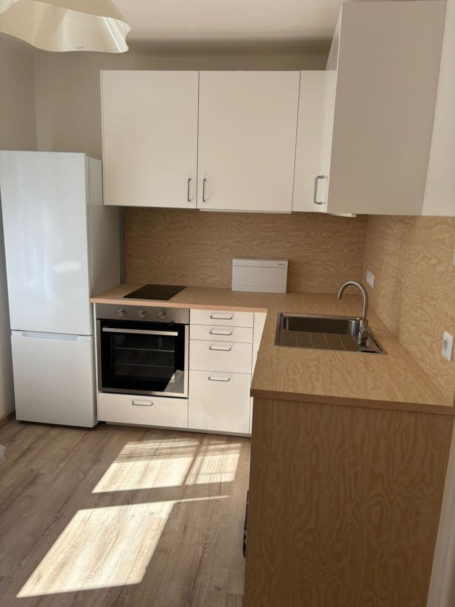 Pronájem bytu 1+1 32 m², Vítězná, Kladno, Středočeský kraj Pronájem bytu 1+1 32 m², Vítězná, Kladno, Středočeský kraj