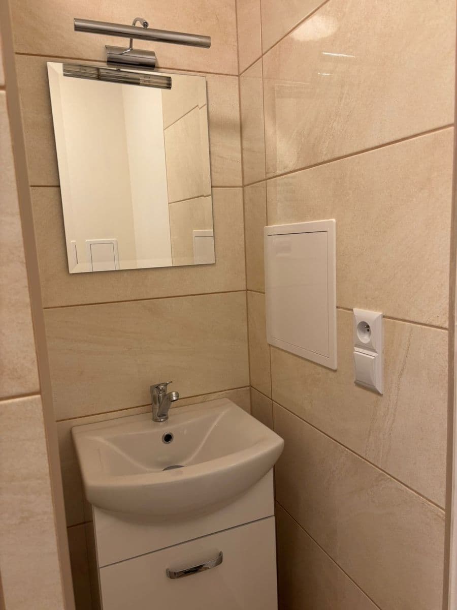 Pronájem bytu 1+1 32 m², Vítězná, Kladno, Středočeský kraj Pronájem bytu 1+1 32 m², Vítězná, Kladno, Středočeský kraj