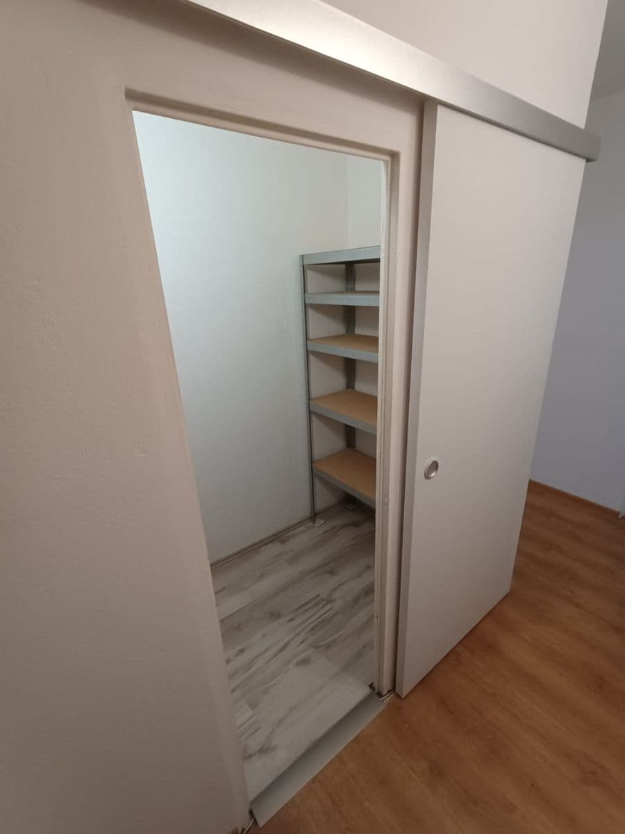 Pronájem bytu 2+1 65 m², Krátká, Lovosice, Ústecký kraj Pronájem bytu 2+1 65 m², Krátká, Lovosice, Ústecký kraj