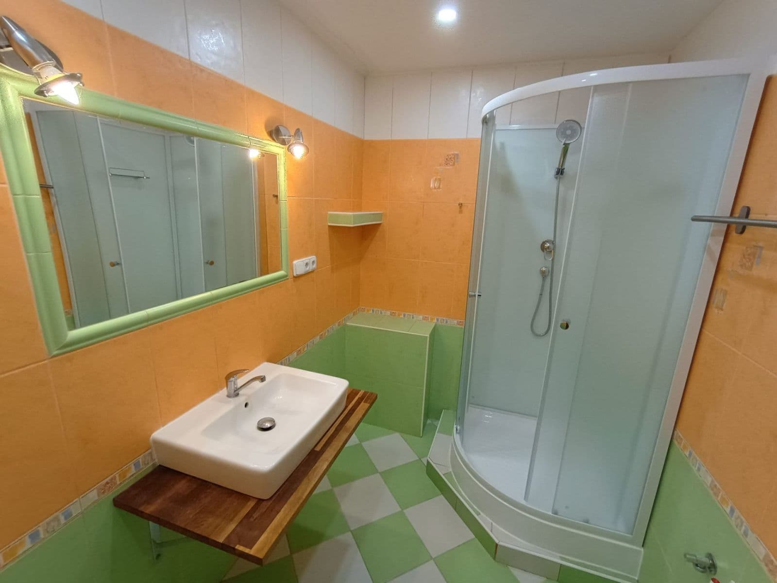 Pronájem bytu 2+1 65 m², Krátká, Lovosice, Ústecký kraj Pronájem bytu 2+1 65 m², Krátká, Lovosice, Ústecký kraj