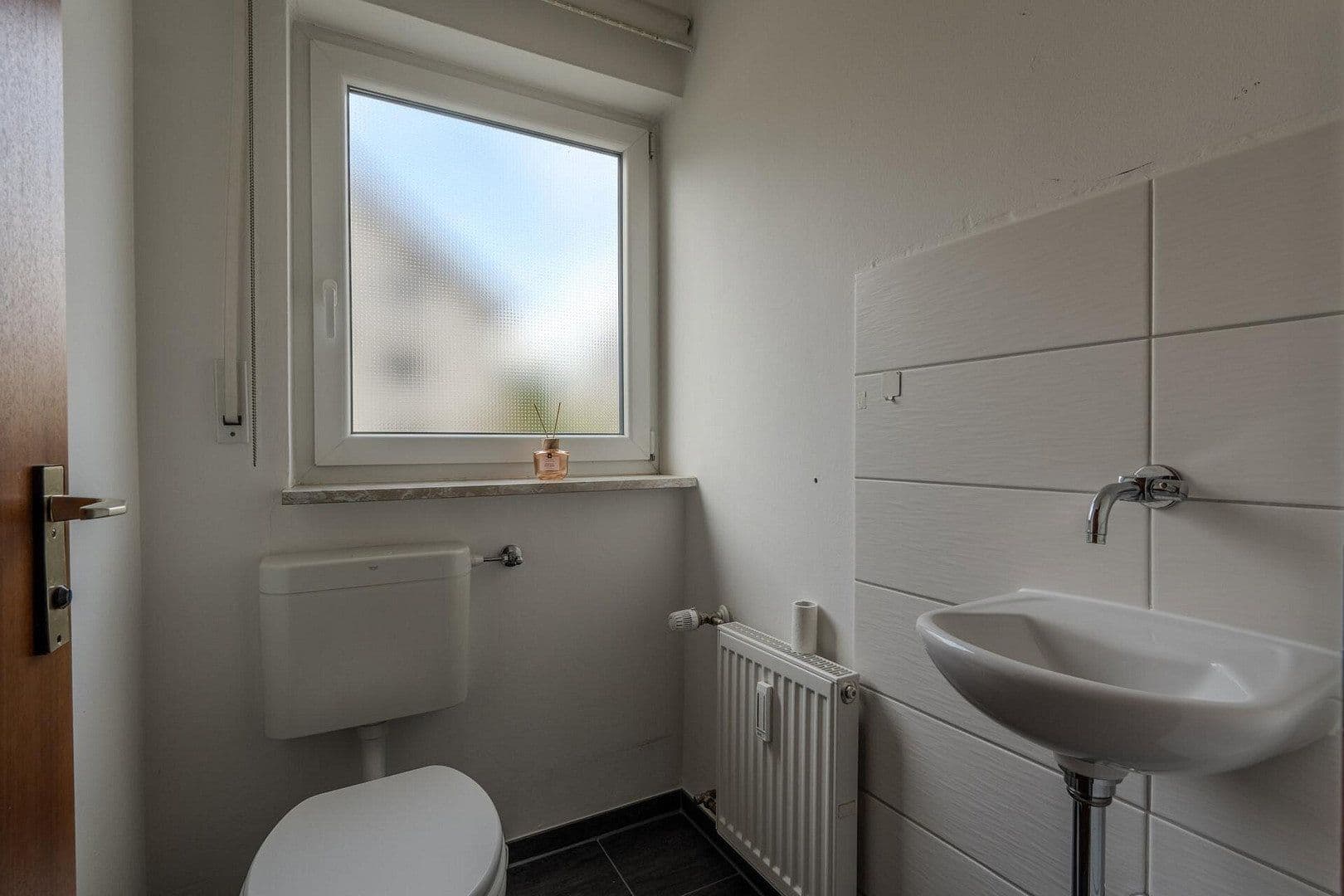 Pronájem bytu 2+1 65 m², Grüner Weg 33, Reutlingen, Bádensko-Württembersko Pronájem bytu 2+1 65 m², Grüner Weg 33, Reutlingen, Bádensko-Württembersko