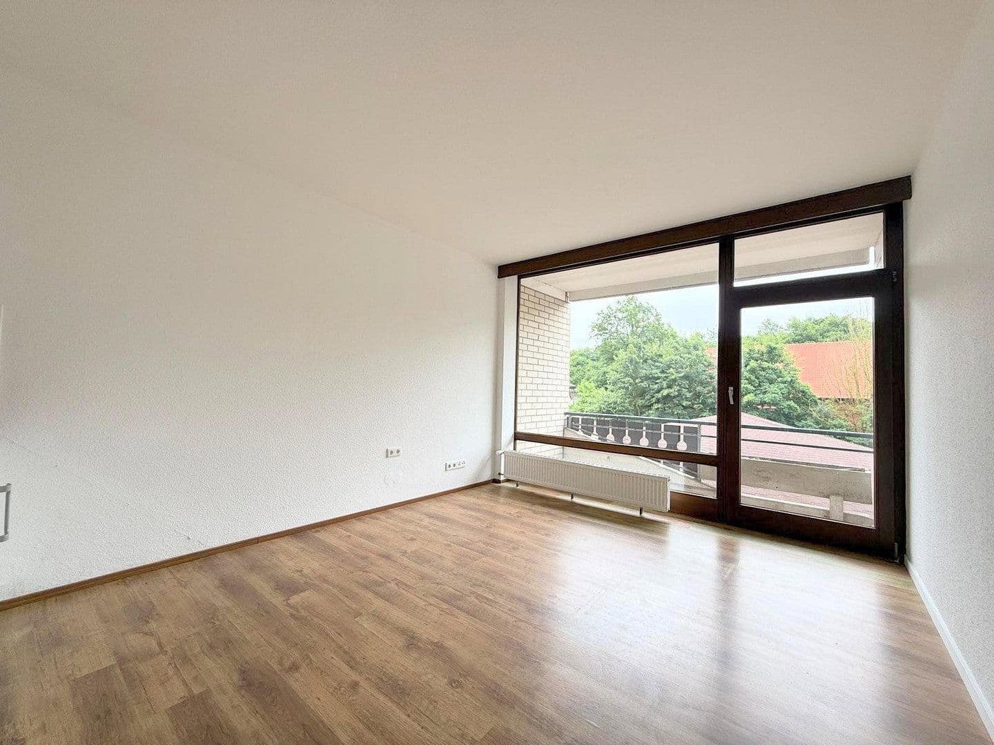 Pronájem bytu 1+1 25 m², Steinheimer Str. 219, Horn-Bad Meinberg, Severní Porýní-Vestfálsko Pronájem bytu 1+1 25 m², Steinheimer Str. 219, Horn-Bad Meinberg, Severní Porýní-Vestfálsko