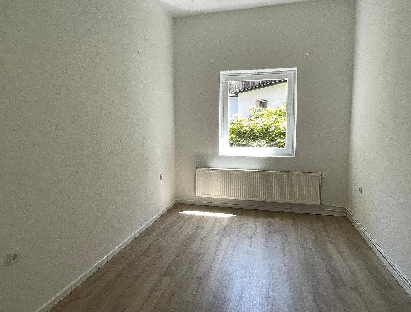 Pronájem bytu 3+1 79 m², Hahnenstraße 9, Hannover, Dolní Sasko Pronájem bytu 3+1 79 m², Hahnenstraße 9, Hannover, Dolní Sasko