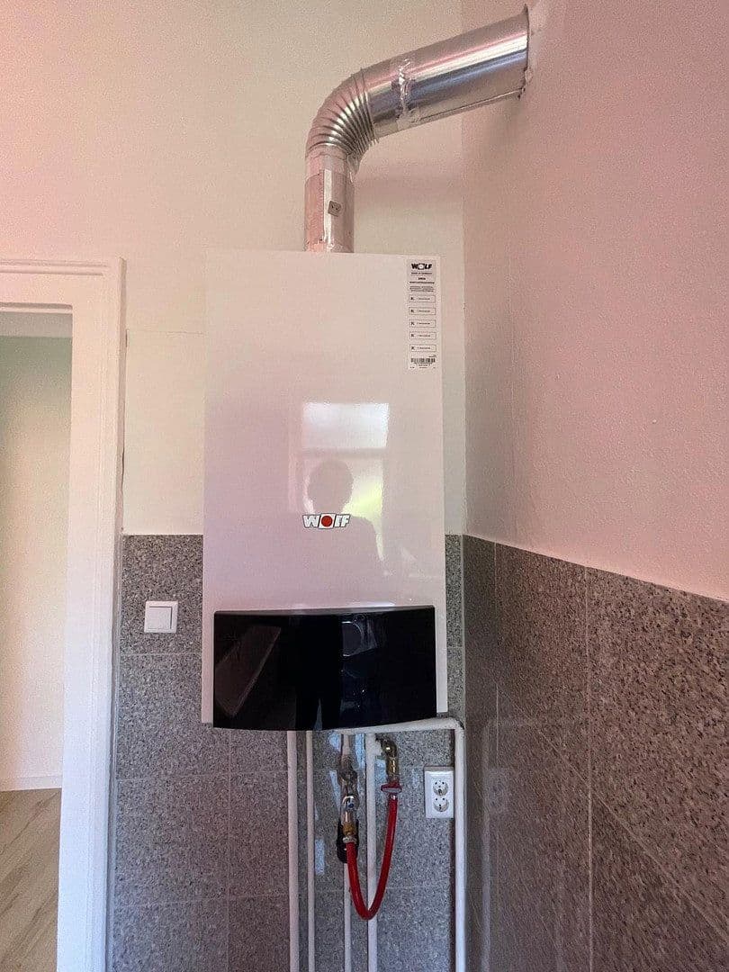 Pronájem bytu 3+1 79 m², Hahnenstraße 9, Hannover, Dolní Sasko Pronájem bytu 3+1 79 m², Hahnenstraße 9, Hannover, Dolní Sasko