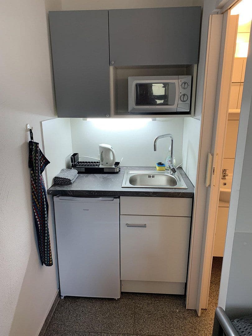 Pronájem bytu 1+1 19 m², Hürth, Severní Porýní-Vestfálsko Pronájem bytu 1+1 19 m², Hürth, Severní Porýní-Vestfálsko