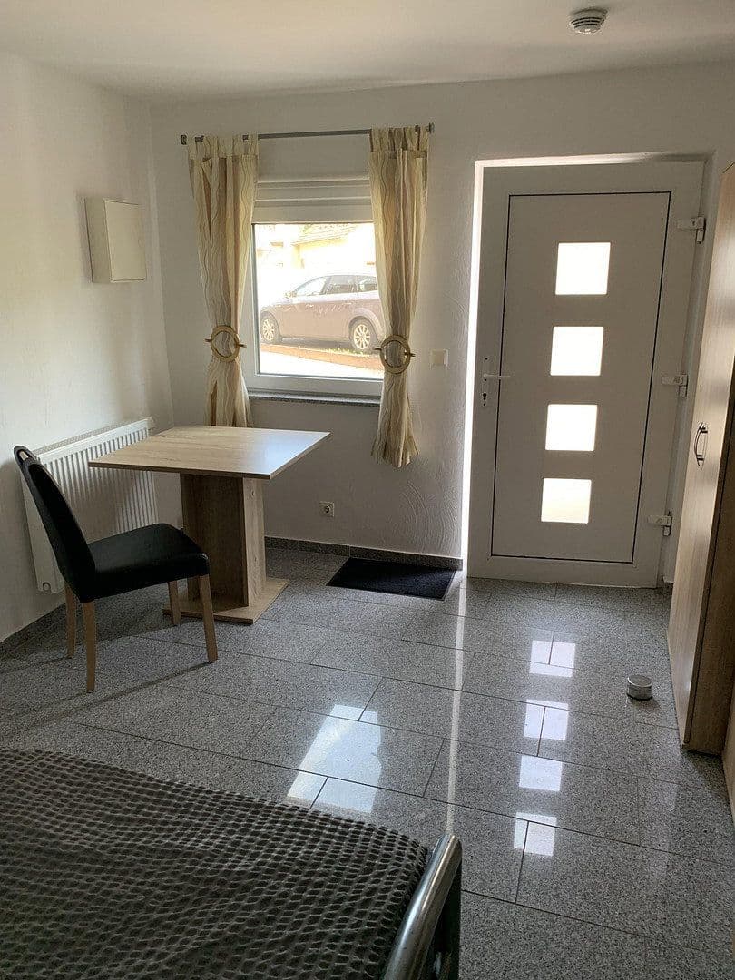 Pronájem bytu 1+1 19 m², Hürth, Severní Porýní-Vestfálsko Pronájem bytu 1+1 19 m², Hürth, Severní Porýní-Vestfálsko