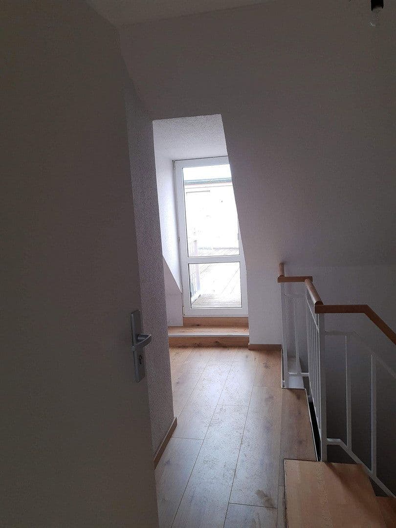 Pronájem bytu 4+kk 170 m², Ochsenfurt, Bavorsko Pronájem bytu 4+kk 170 m², Ochsenfurt, Bavorsko