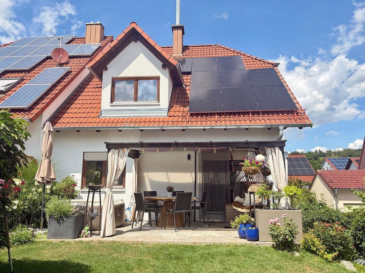 Prodej domu 150 m², pozemek 290 m², Owingen, Bádensko-Württembersko Prodej domu 150 m², pozemek 290 m², Owingen, Bádensko-Württembersko