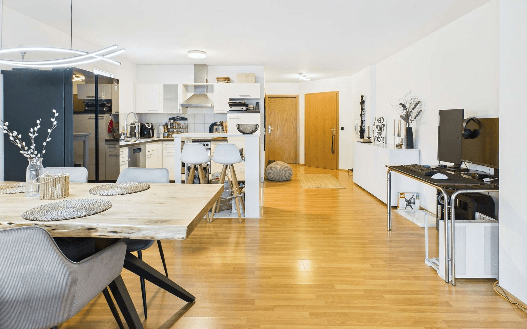 Pronájem bytu 2+1 67 m², Heilbronner Straße 8/2, Ludwigsburg, Bádensko-Württembersko Pronájem bytu 2+1 67 m², Heilbronner Straße 8/2, Ludwigsburg, Bádensko-Württembersko