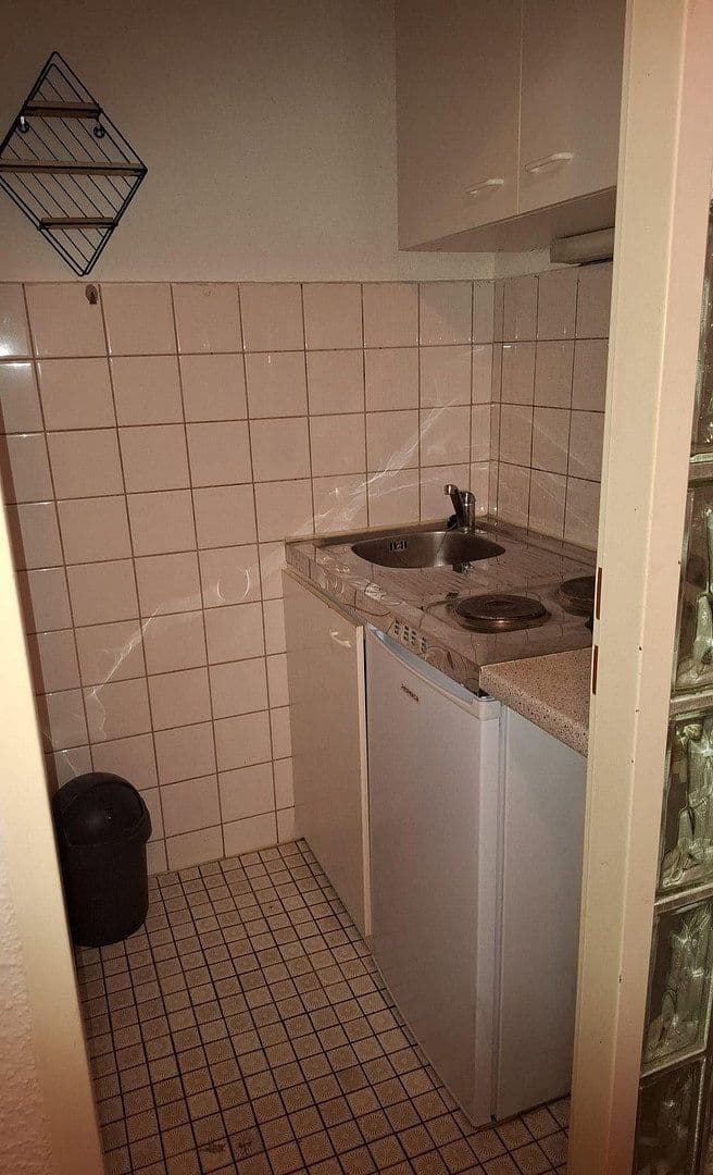 Pronájem bytu 1+1 23 m², Mollstr. 27, Mannheim, Bádensko-Württembersko Pronájem bytu 1+1 23 m², Mollstr. 27, Mannheim, Bádensko-Württembersko