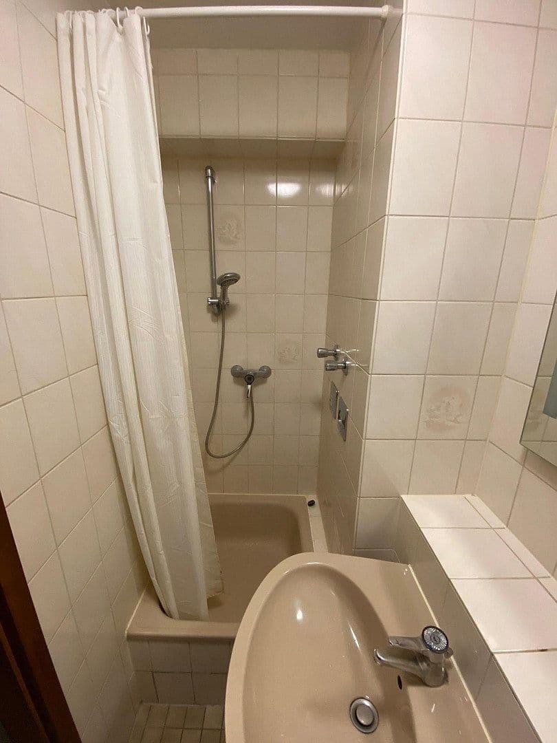Pronájem bytu 1+1 24 m², L10,13, Mannheim, Bádensko-Württembersko Pronájem bytu 1+1 24 m², L10,13, Mannheim, Bádensko-Württembersko