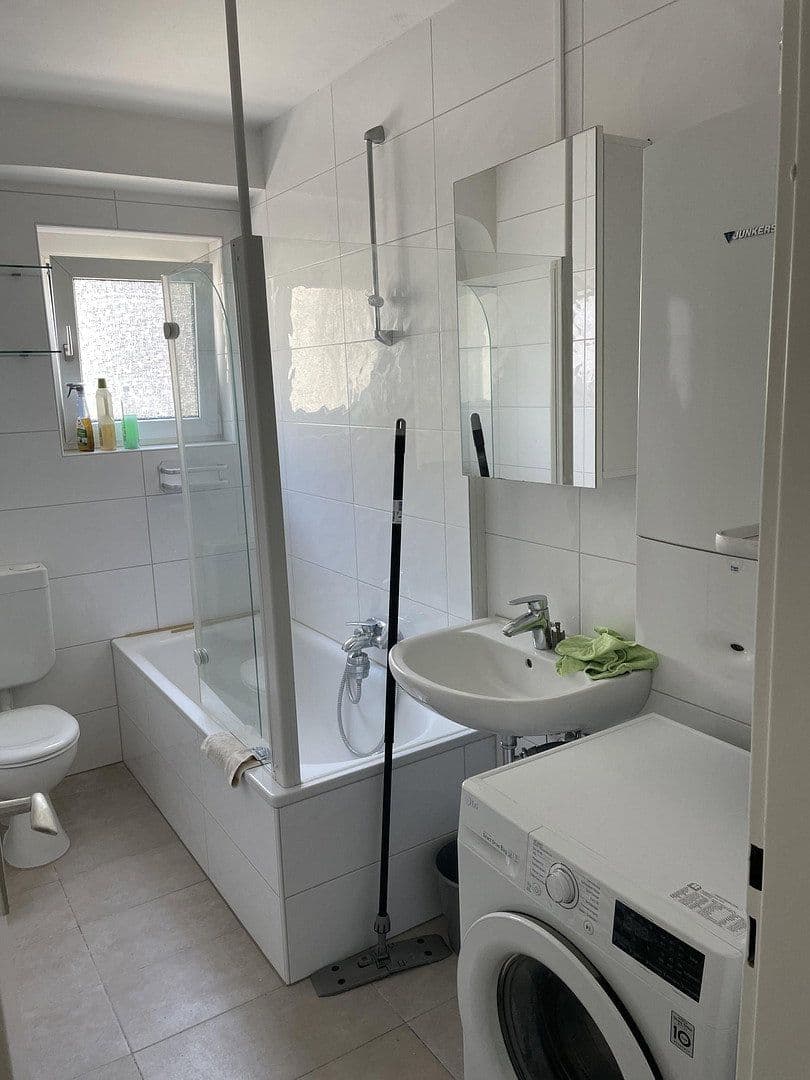 Pronájem bytu 1+kk 49 m², Augartenstr. 9, Mannheim, Bádensko-Württembersko Pronájem bytu 1+kk 49 m², Augartenstr. 9, Mannheim, Bádensko-Württembersko
