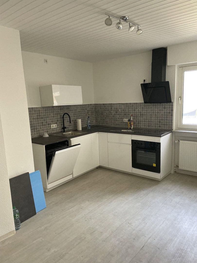 Pronájem bytu 1+kk 49 m², Augartenstr. 9, Mannheim, Bádensko-Württembersko Pronájem bytu 1+kk 49 m², Augartenstr. 9, Mannheim, Bádensko-Württembersko