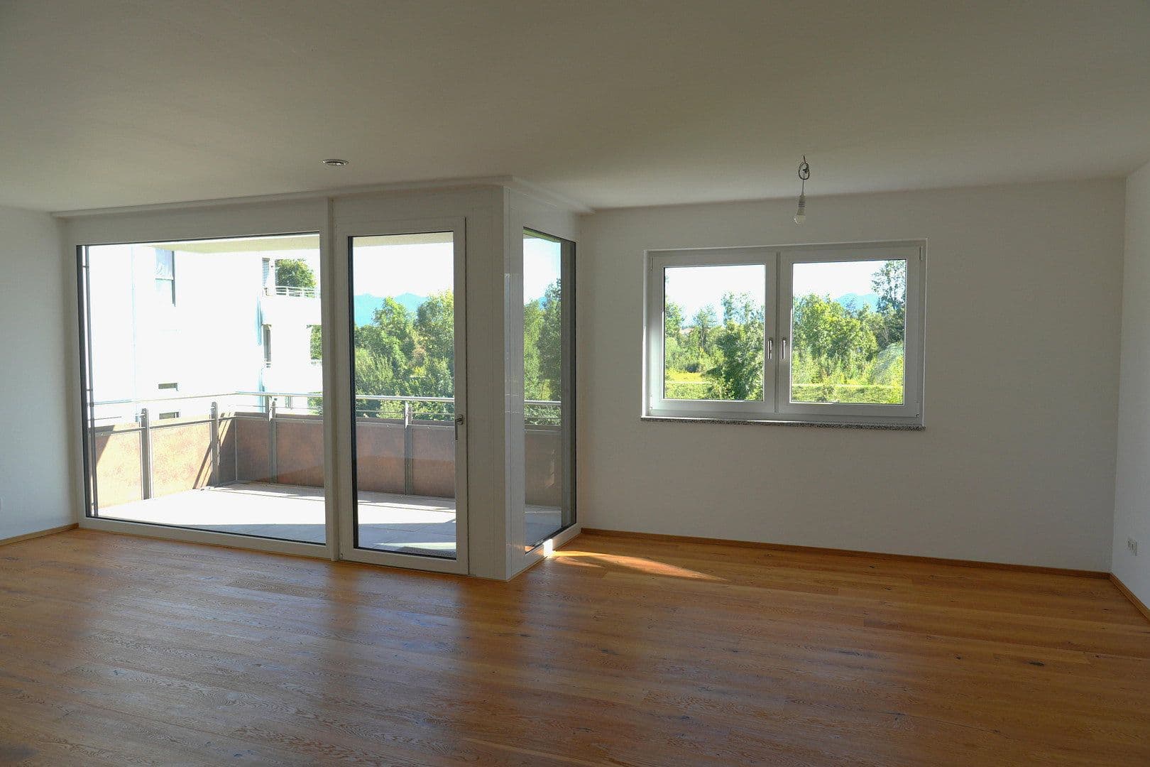 Pronájem bytu 4+1 109 m², Schmerlenstraße 5, Kolbermoor, Bavorsko Pronájem bytu 4+1 109 m², Schmerlenstraße 5, Kolbermoor, Bavorsko