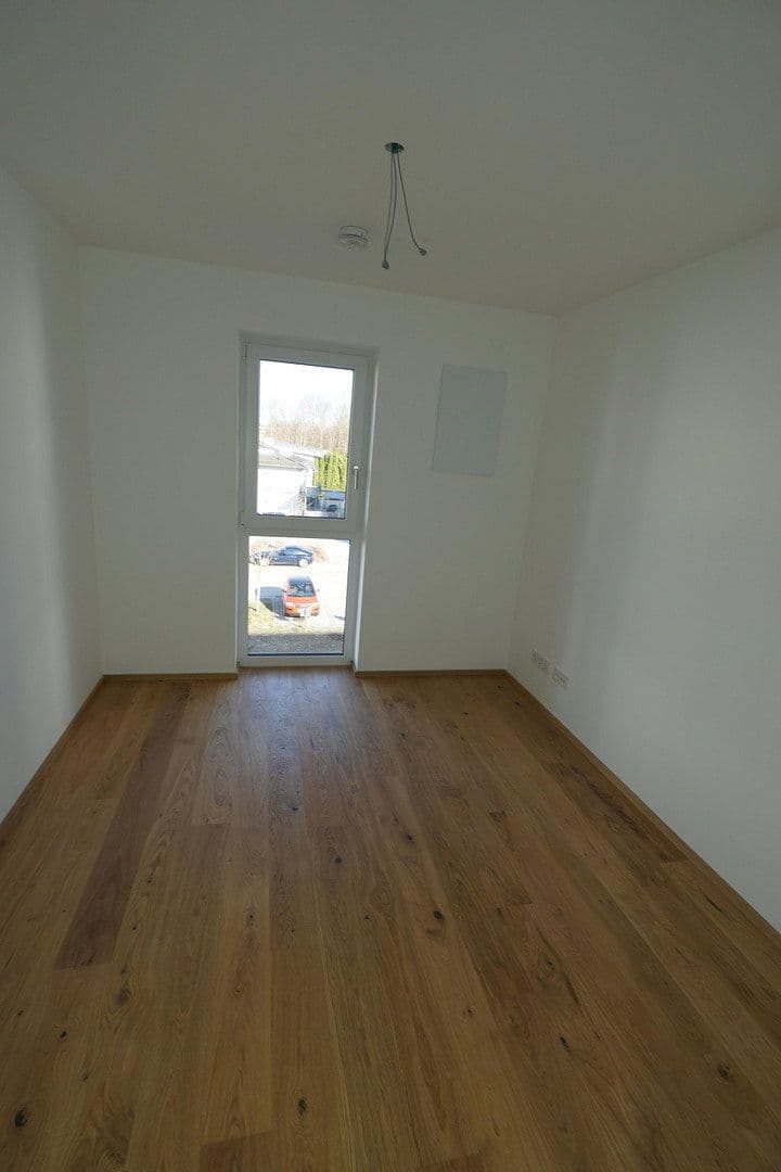 Pronájem bytu 4+1 109 m², Schmerlenstraße 5, Kolbermoor, Bavorsko Pronájem bytu 4+1 109 m², Schmerlenstraße 5, Kolbermoor, Bavorsko