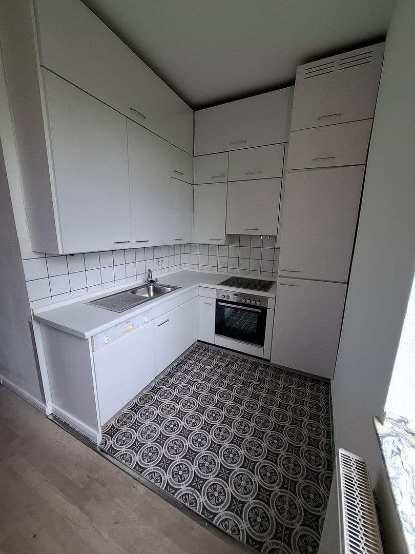 Prodej bytu 2+1 65 m², Stoffeler Straße 18, Düsseldorf, Severní Porýní-Vestfálsko Prodej bytu 2+1 65 m², Stoffeler Straße 18, Düsseldorf, Severní Porýní-Vestfálsko