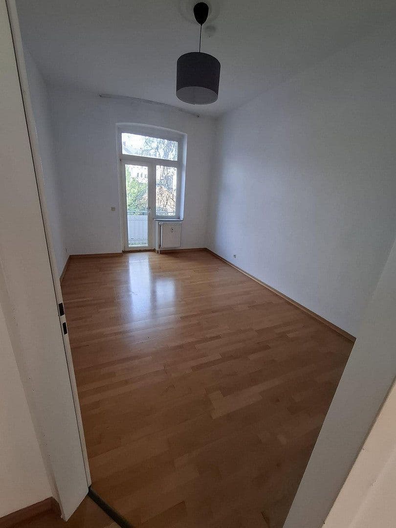 Prodej bytu 2+1 65 m², Stoffeler Straße 18, Düsseldorf, Severní Porýní-Vestfálsko Prodej bytu 2+1 65 m², Stoffeler Straße 18, Düsseldorf, Severní Porýní-Vestfálsko