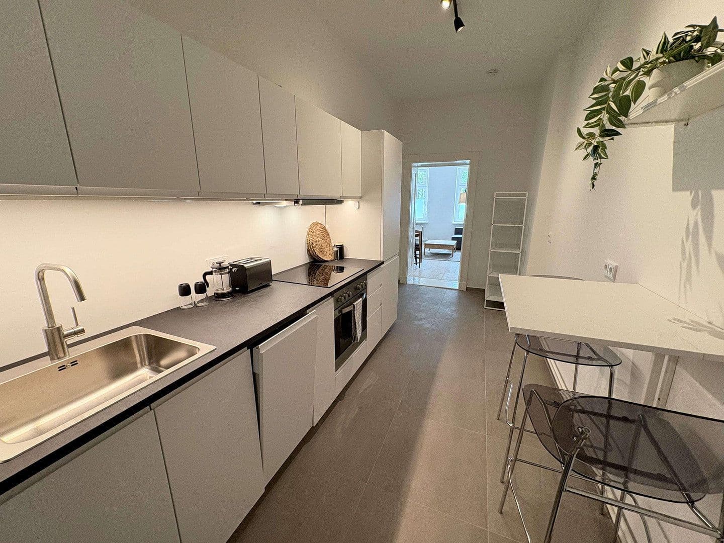 Pronájem bytu 3+1 80 m², Weserstraße 24, Berlin, Berlín Pronájem bytu 3+1 80 m², Weserstraße 24, Berlin, Berlín