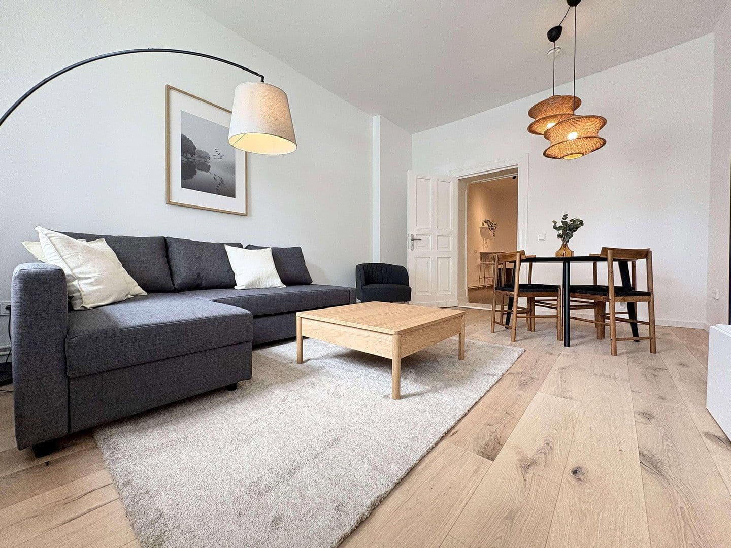 Pronájem bytu 3+1 80 m², Weserstraße 24, Berlin, Berlín Pronájem bytu 3+1 80 m², Weserstraße 24, Berlin, Berlín