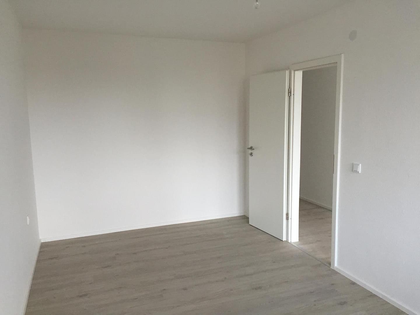 Pronájem bytu 2+1 48 m², Limerpicher Str. 86, Bonn, Severní Porýní-Vestfálsko Pronájem bytu 2+1 48 m², Limerpicher Str. 86, Bonn, Severní Porýní-Vestfálsko