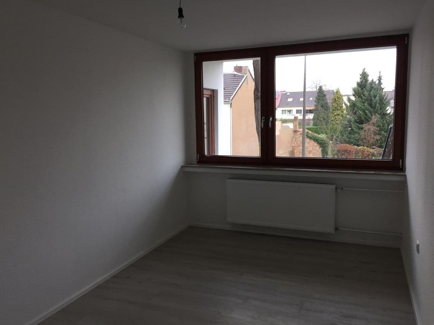 Pronájem bytu 2+1 48 m², Limerpicher Str. 86, Bonn, Severní Porýní-Vestfálsko Pronájem bytu 2+1 48 m², Limerpicher Str. 86, Bonn, Severní Porýní-Vestfálsko
