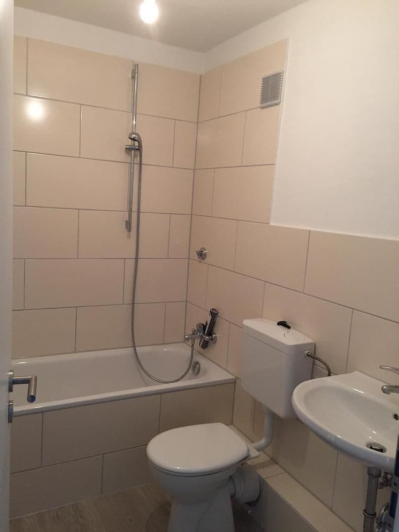 Pronájem bytu 2+1 48 m², Limerpicher Str. 86, Bonn, Severní Porýní-Vestfálsko Pronájem bytu 2+1 48 m², Limerpicher Str. 86, Bonn, Severní Porýní-Vestfálsko