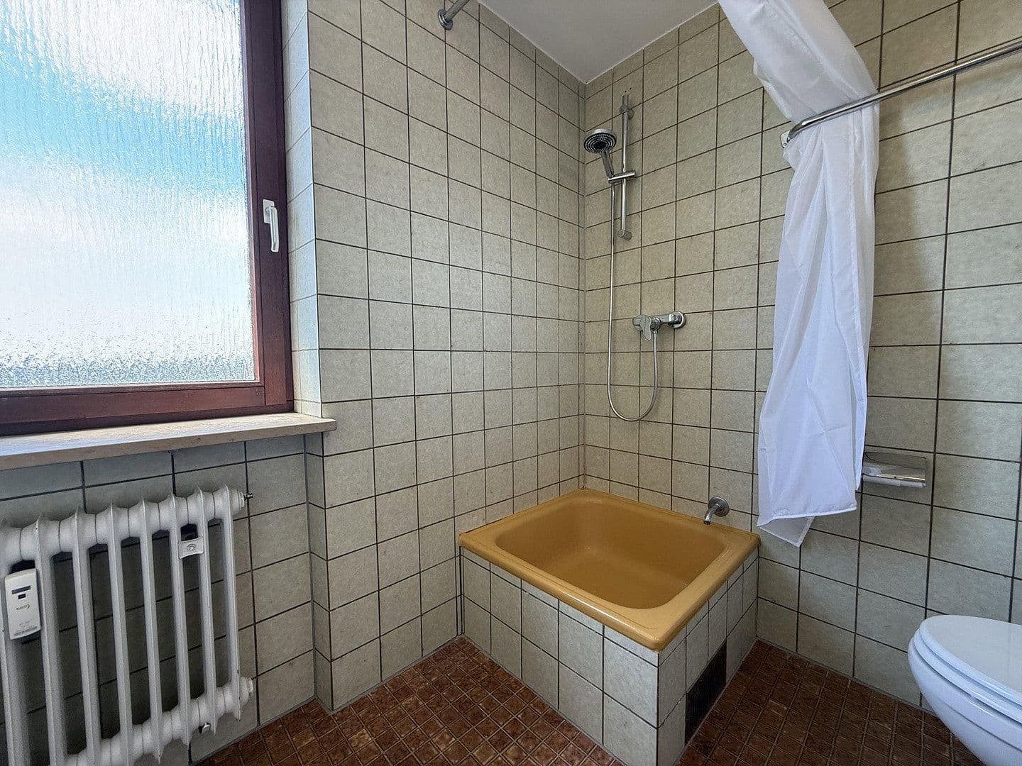 Pronájem bytu 1+1 19 m², Rennesstraße 41, Erlangen, Bavorsko Pronájem bytu 1+1 19 m², Rennesstraße 41, Erlangen, Bavorsko