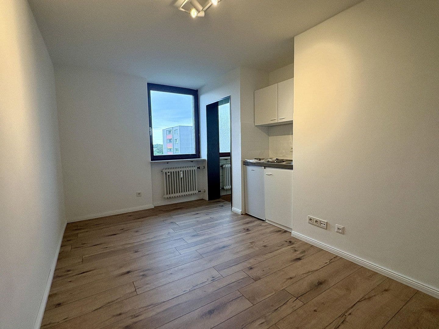 Pronájem bytu 1+1 19 m², Rennestraße 41, Erlangen, Bavorsko Pronájem bytu 1+1 19 m², Rennestraße 41, Erlangen, Bavorsko