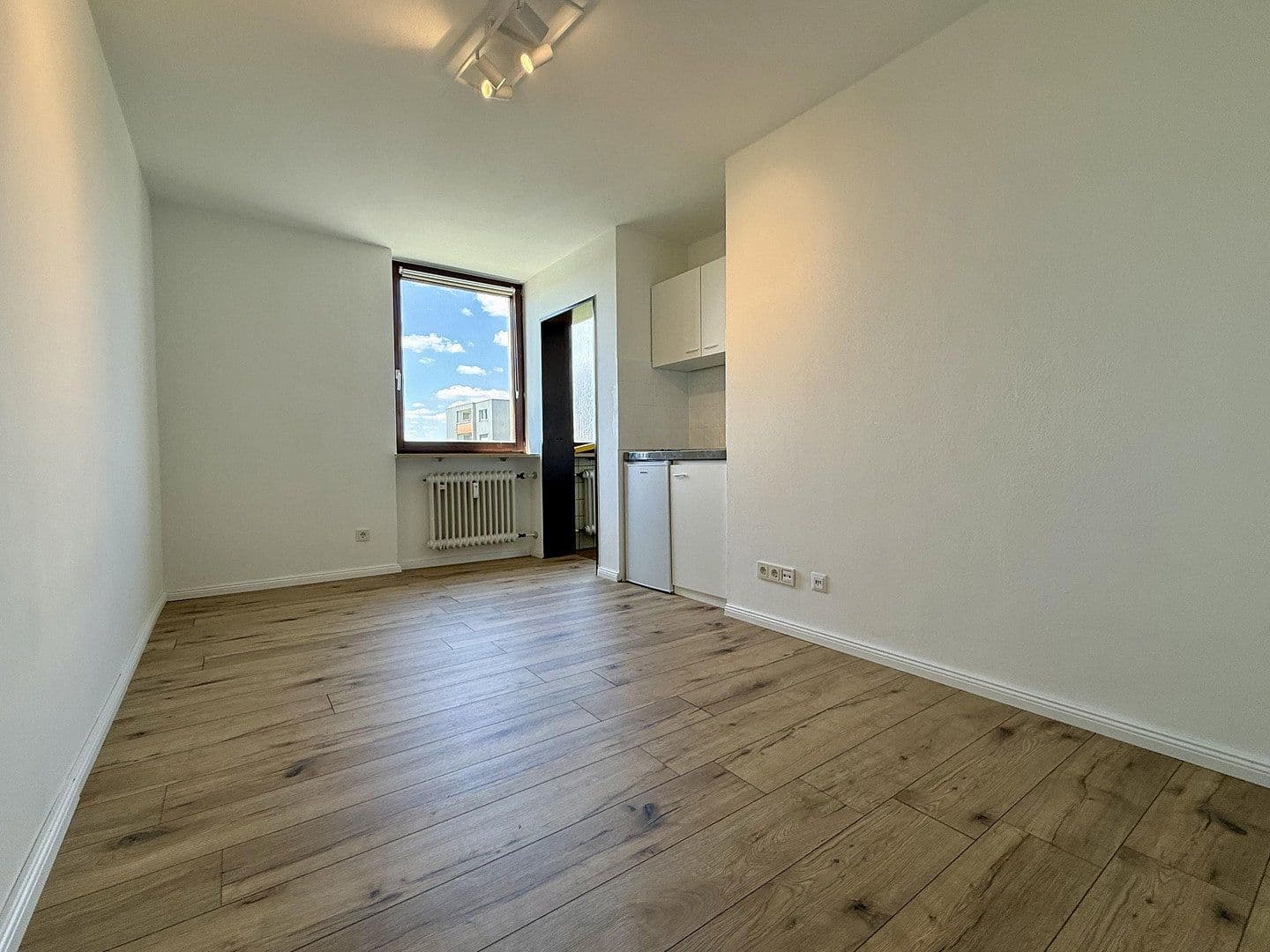 Pronájem bytu 1+1 19 m², Rennesstraße 41, Erlangen, Bavorsko Pronájem bytu 1+1 19 m², Rennesstraße 41, Erlangen, Bavorsko