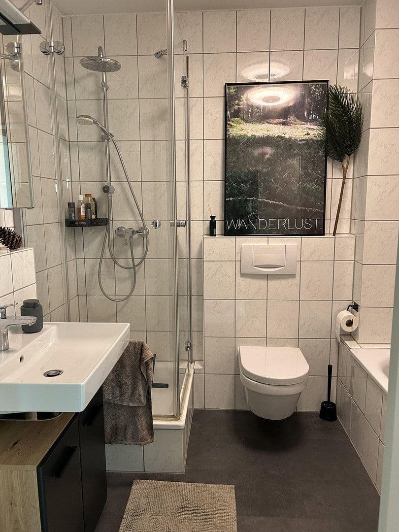 Pronájem bytu 2+1 68 m², Johanna-Kirchner-Straße 2, Hochheim, Hessen Pronájem bytu 2+1 68 m², Johanna-Kirchner-Straße 2, Hochheim, Hessen