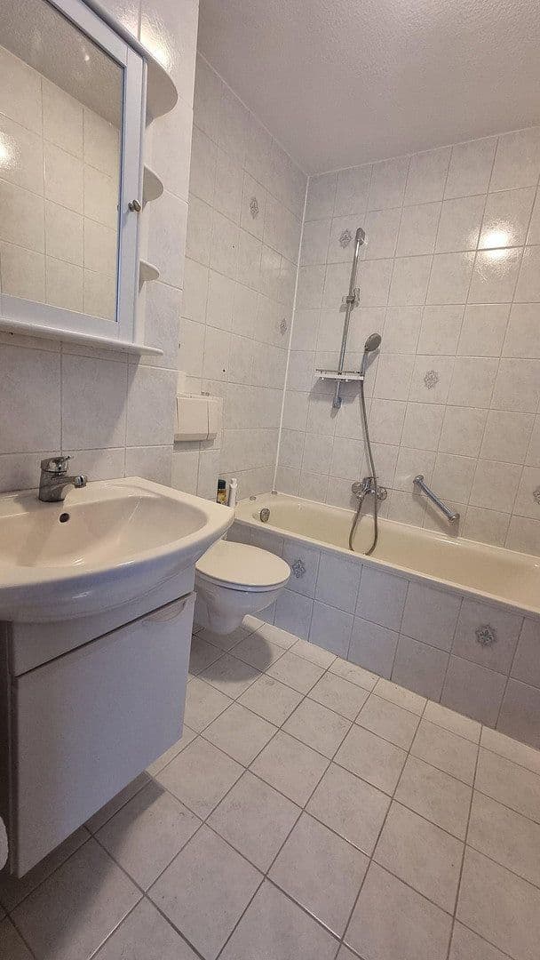 Pronájem bytu 3+1 70 m², Rüsselsheim am Main, Hessen Pronájem bytu 3+1 70 m², Rüsselsheim am Main, Hessen