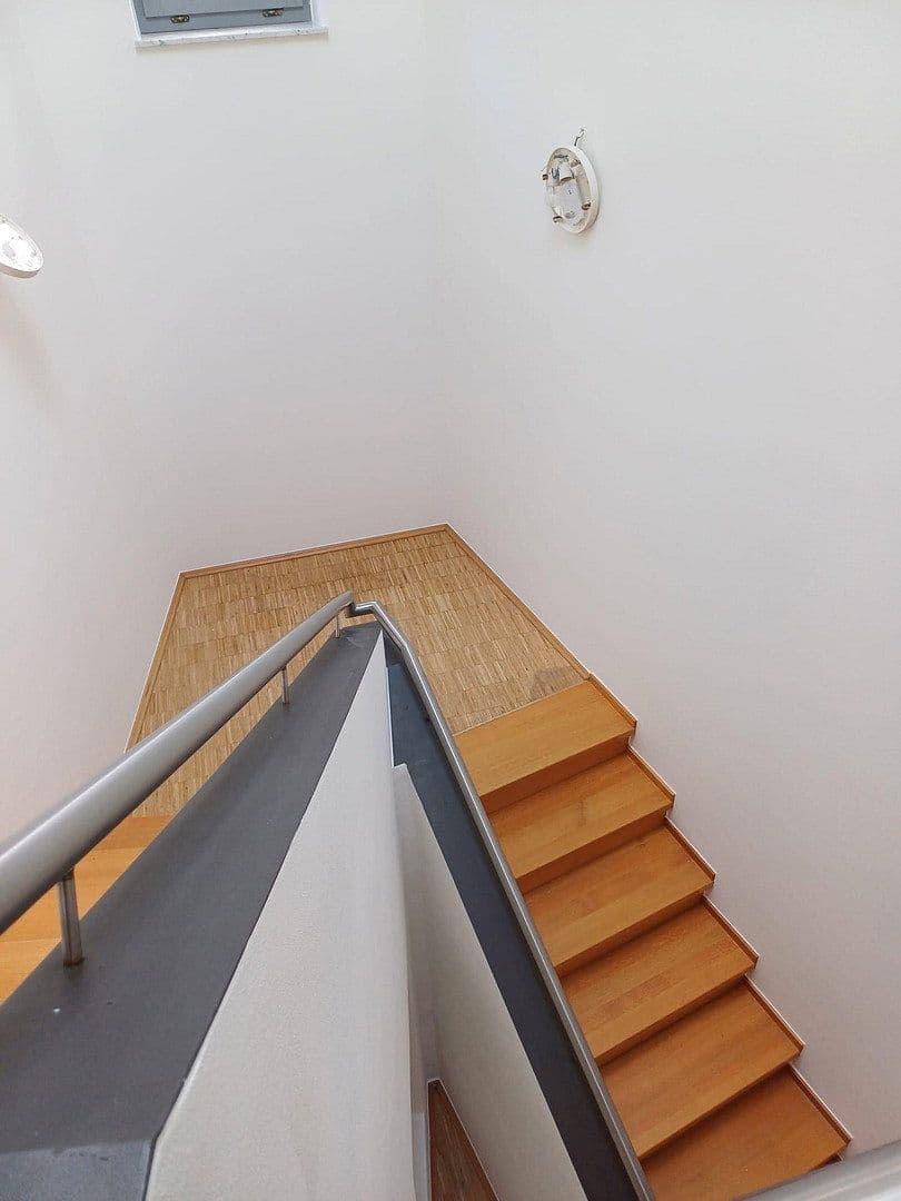 Pronájem bytu 5+1 190 m², Vettelschoß, Porýní-Falc Pronájem bytu 5+1 190 m², Vettelschoß, Porýní-Falc