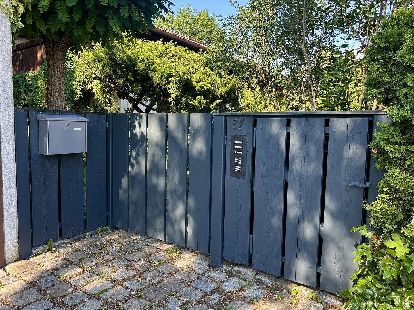 Prodej domu 190 m², pozemek 820 m², Siebenbürger Straße 37, Geretsried, Bavorsko Prodej domu 190 m², pozemek 820 m², Siebenbürger Straße 37, Geretsried, Bavorsko