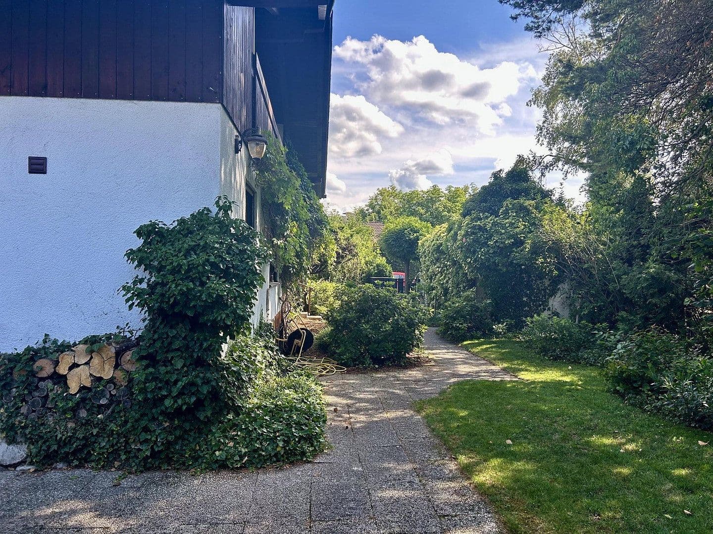 Prodej domu 190 m², pozemek 820 m², Siebenbürger Straße 37, Geretsried, Bavorsko Prodej domu 190 m², pozemek 820 m², Siebenbürger Straße 37, Geretsried, Bavorsko