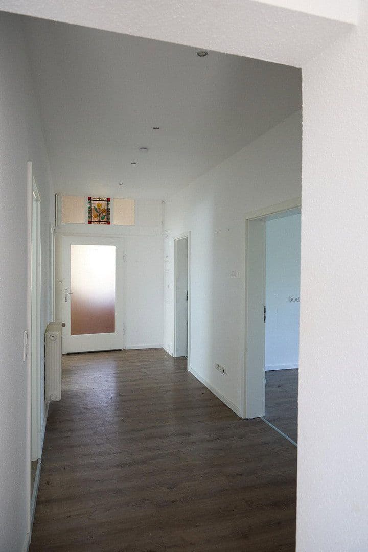 Pronájem bytu 3+1 95 m², Kirchheim unter Teck, Bádensko-Württembersko Pronájem bytu 3+1 95 m², Kirchheim unter Teck, Bádensko-Württembersko