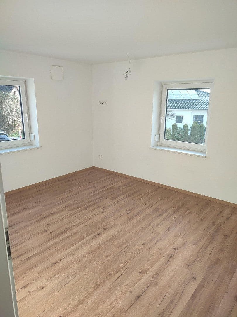 Pronájem bytu 3+1 79 m², Hofkirchen, Bavorsko Pronájem bytu 3+1 79 m², Hofkirchen, Bavorsko