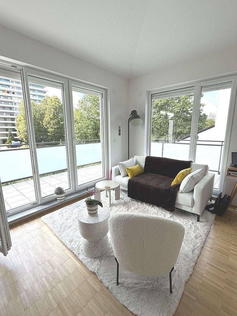 Pronájem bytu 2+1 59 m², Ortlindestr. 15, München, Bavorsko Pronájem bytu 2+1 59 m², Ortlindestr. 15, München, Bavorsko