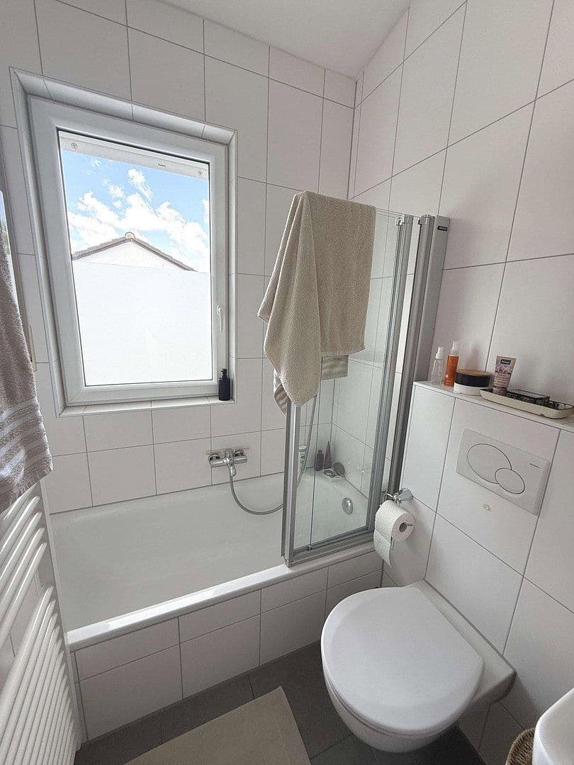 Pronájem bytu 2+1 59 m², Ortlindestr. 15, München, Bavorsko Pronájem bytu 2+1 59 m², Ortlindestr. 15, München, Bavorsko