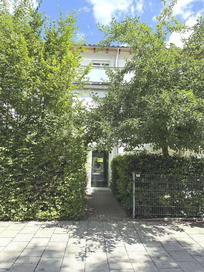 Pronájem bytu 2+1 59 m², Ortlindestr. 15, München, Bavorsko Pronájem bytu 2+1 59 m², Ortlindestr. 15, München, Bavorsko