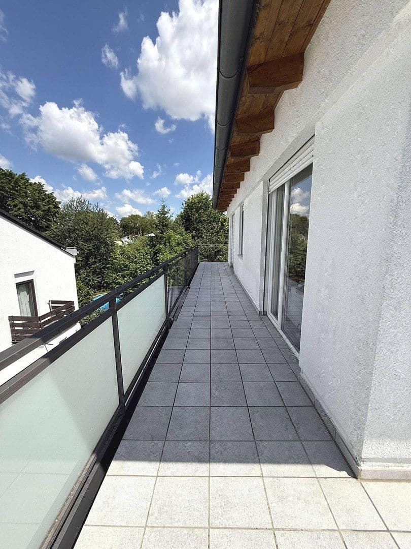 Pronájem bytu 2+1 59 m², Ortlindestr. 15, München, Bavorsko Pronájem bytu 2+1 59 m², Ortlindestr. 15, München, Bavorsko