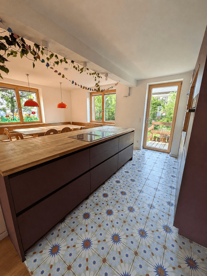 Prodej domu 178 m², pozemek 595 m², Landshut, Bavorsko Prodej domu 178 m², pozemek 595 m², Landshut, Bavorsko