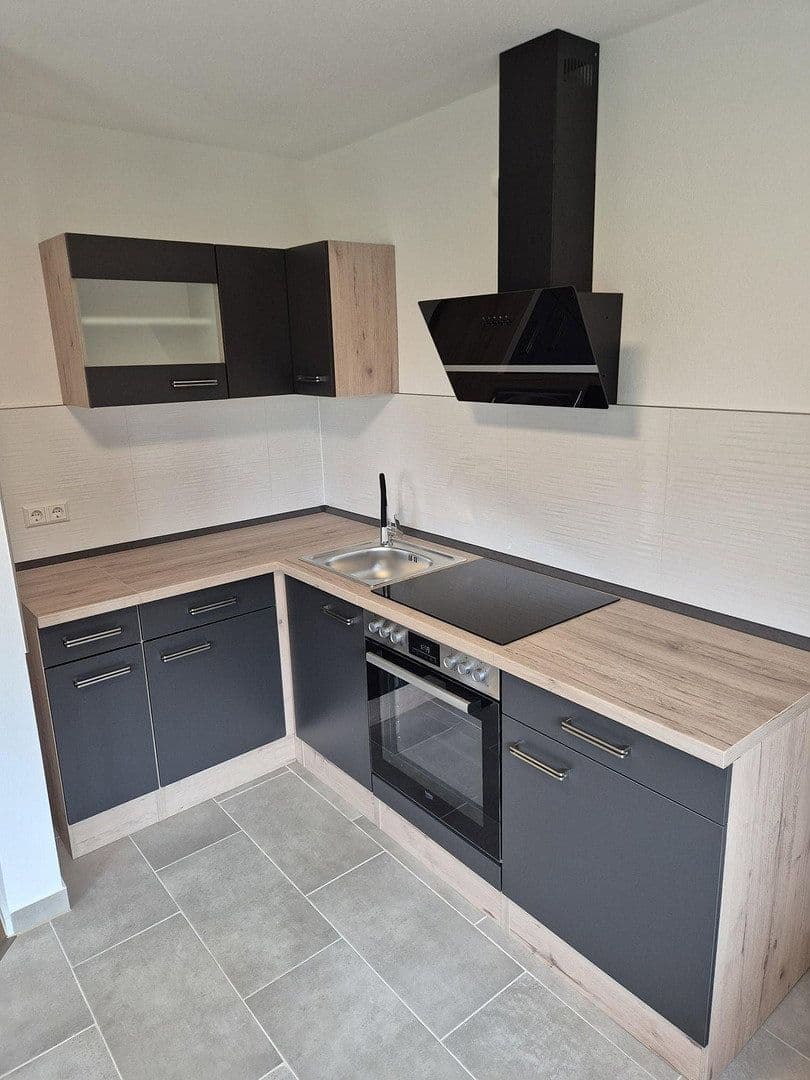 Pronájem bytu 1+1 35 m², Langestr. 4/1 Whg. 3, Trossingen, Bádensko-Württembersko Pronájem bytu 1+1 35 m², Langestr. 4/1 Whg. 3, Trossingen, Bádensko-Württembersko