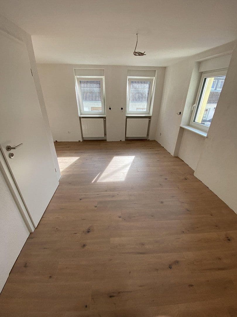 Prodej domu 130 m², pozemek 88 m², Schloßstraße 5, Stromberg, Porýní-Falc Prodej domu 130 m², pozemek 88 m², Schloßstraße 5, Stromberg, Porýní-Falc