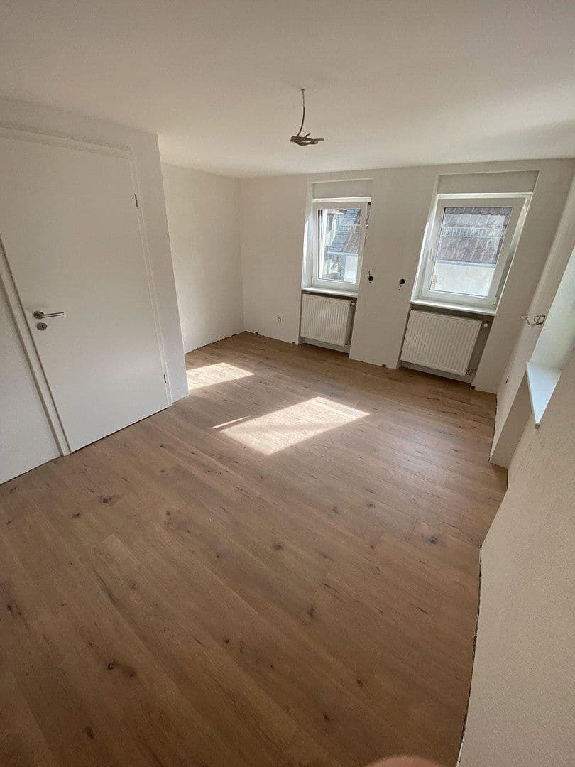 Prodej domu 130 m², pozemek 88 m², Schloßstraße 5, Stromberg, Porýní-Falc Prodej domu 130 m², pozemek 88 m², Schloßstraße 5, Stromberg, Porýní-Falc