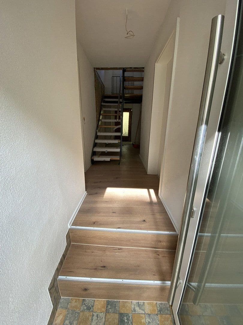 Prodej domu 130 m², pozemek 88 m², Schloßstraße 5, Stromberg, Porýní-Falc Prodej domu 130 m², pozemek 88 m², Schloßstraße 5, Stromberg, Porýní-Falc