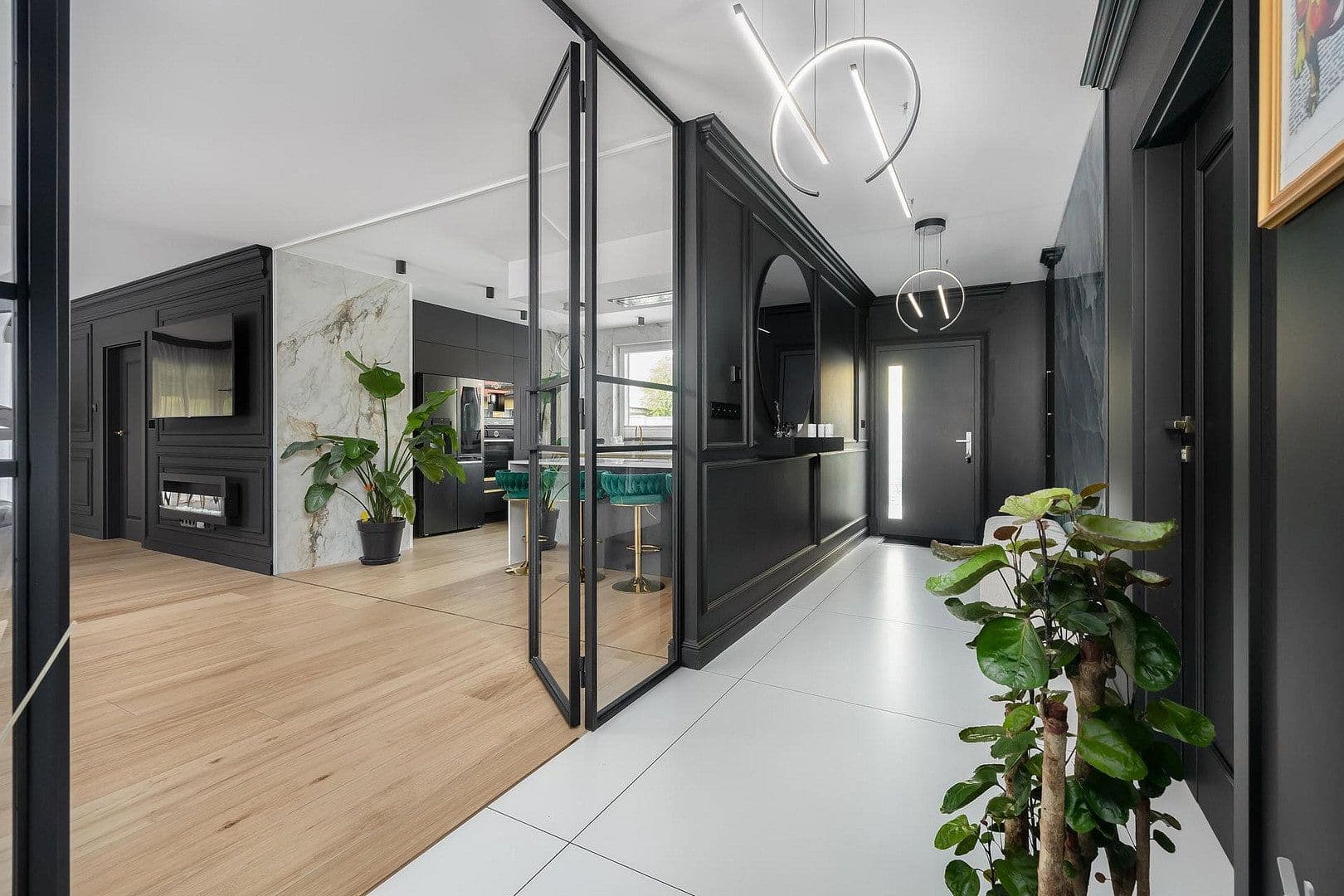 Prodej domu 391 m², pozemek 991 m², Dorfstrasse 10, Berlin, Berlín Prodej domu 391 m², pozemek 991 m², Dorfstrasse 10, Berlin, Berlín
