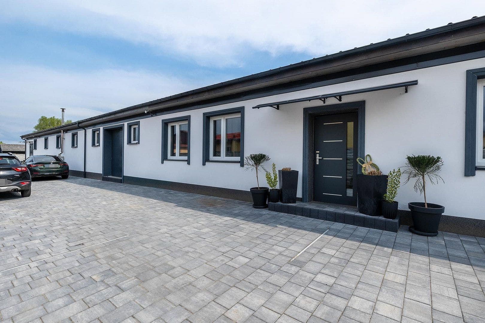 Prodej domu 391 m², pozemek 991 m², Dorfstrasse 10, Berlin, Berlín Prodej domu 391 m², pozemek 991 m², Dorfstrasse 10, Berlin, Berlín