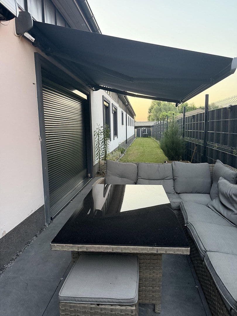 Prodej domu 391 m², pozemek 991 m², Dorfstrasse 10, Berlin, Berlín Prodej domu 391 m², pozemek 991 m², Dorfstrasse 10, Berlin, Berlín