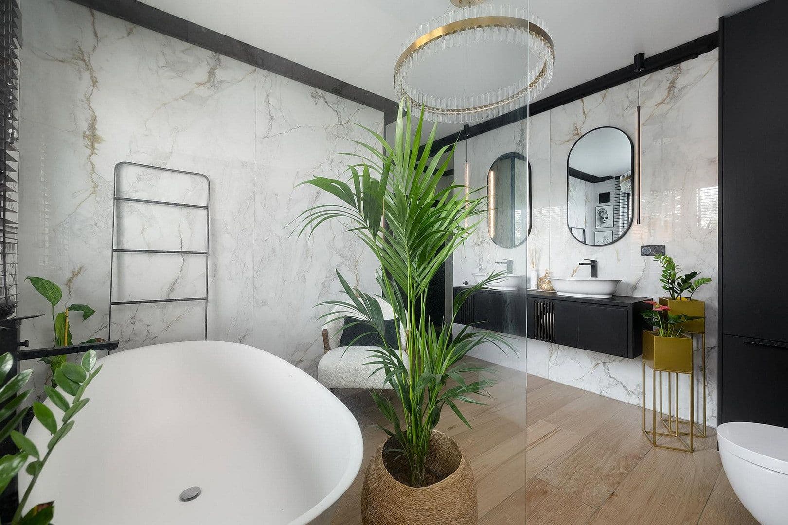 Prodej domu 391 m², pozemek 991 m², Dorfstrasse 10, Berlin, Berlín Prodej domu 391 m², pozemek 991 m², Dorfstrasse 10, Berlin, Berlín